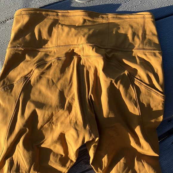 Lululemon Fast and Free leggings - Picture 5 of 10